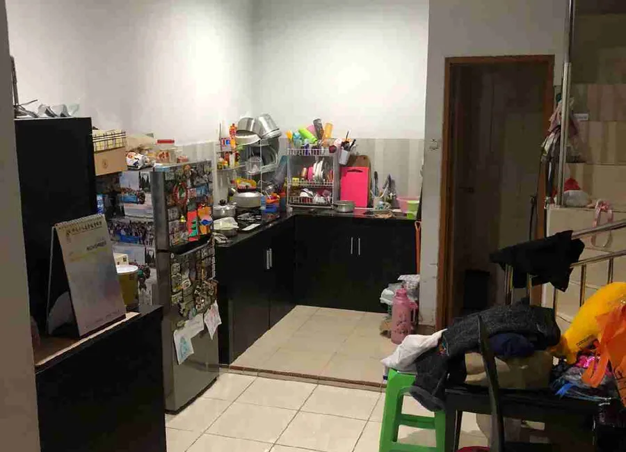 DIJUAL Rumah Taman Palem Lestari TERDEPAN Jalan Raya, Jakarta Barat photo 1
