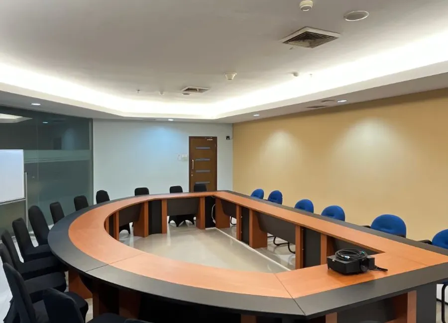 SEWA RUANG MEETING DI GRAHA PENA SURABAYA