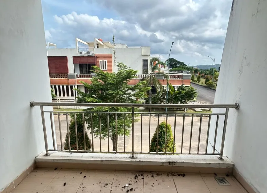 DIJUAL RUMAH BARU KONDISI UNFINISHED BUTUH RENOVASI photo 4