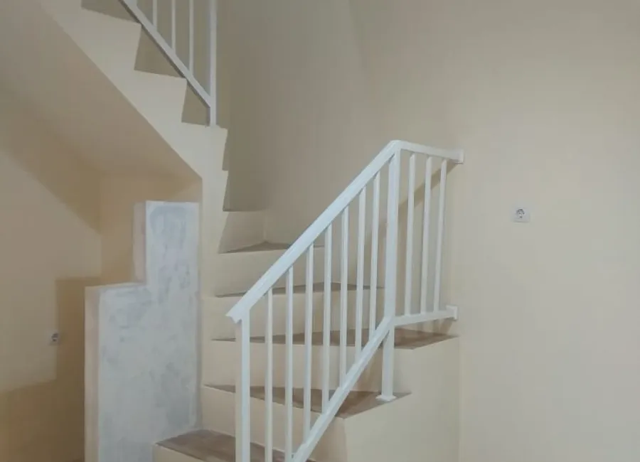 Rumah dijual Murah siap huni di Bsd photo 2