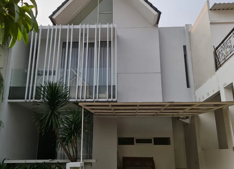 RUMAH CAKEP DI BINTARO BANGUNAN 2 LANTAI SEMI FURNISH SIAP HUNI photo 1