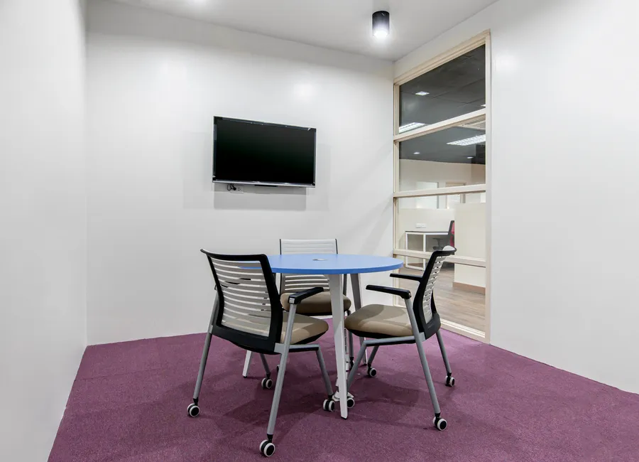 Akses all-inclusive ke ruang kerja, kantor virtual, dan ruang rapat di Regus AIA Central photo 5