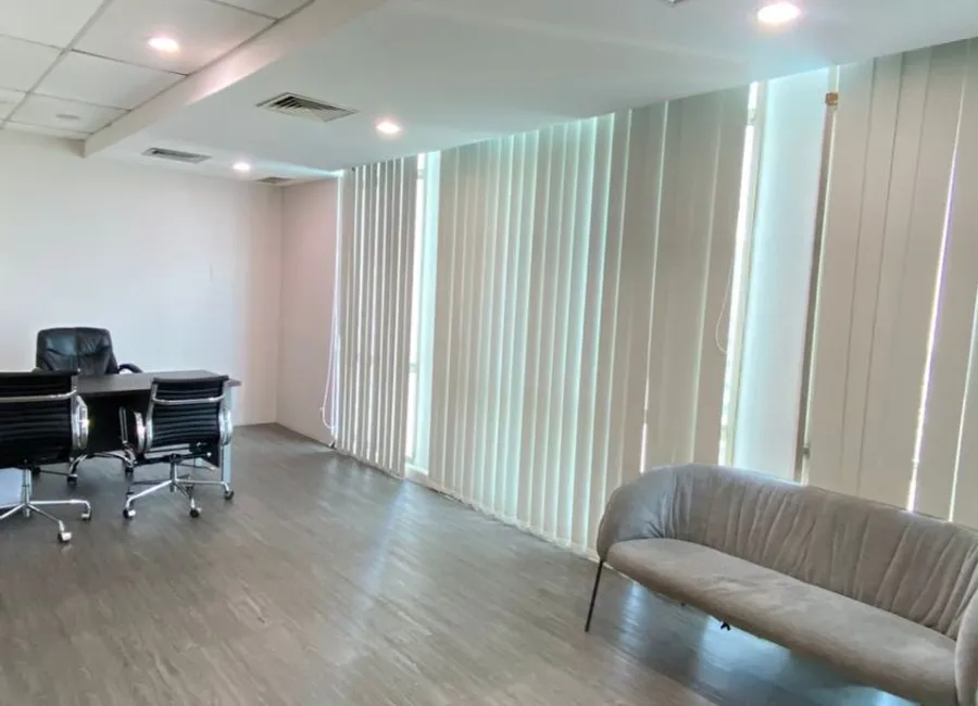 Disewakan Ruang Kantor Fully Furnished Luas 138 â Lantai 12A photo 4