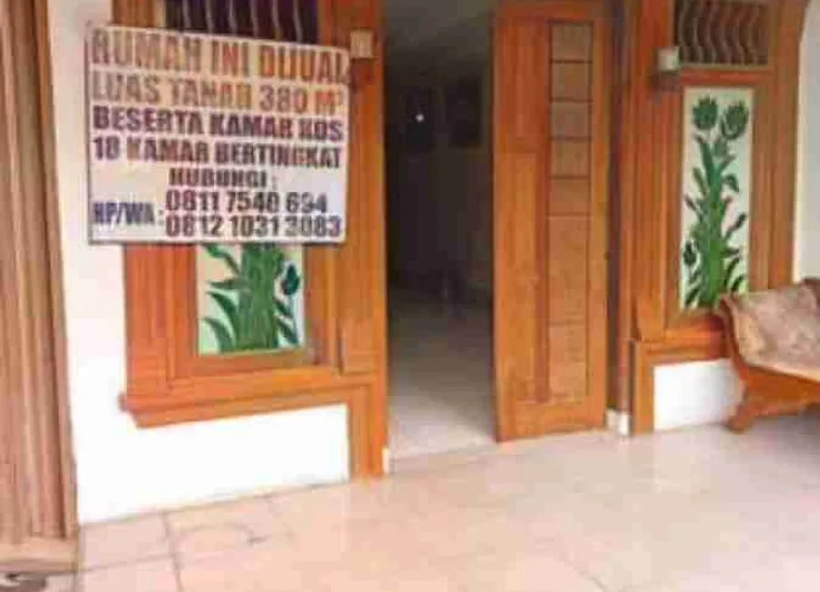 Di jual.. Rumah Induk dan kamar kos 2 lantai photo 2