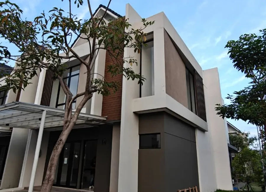 Disewakan Cepat Rumah Hoek Dekat Clubhouse photo 4