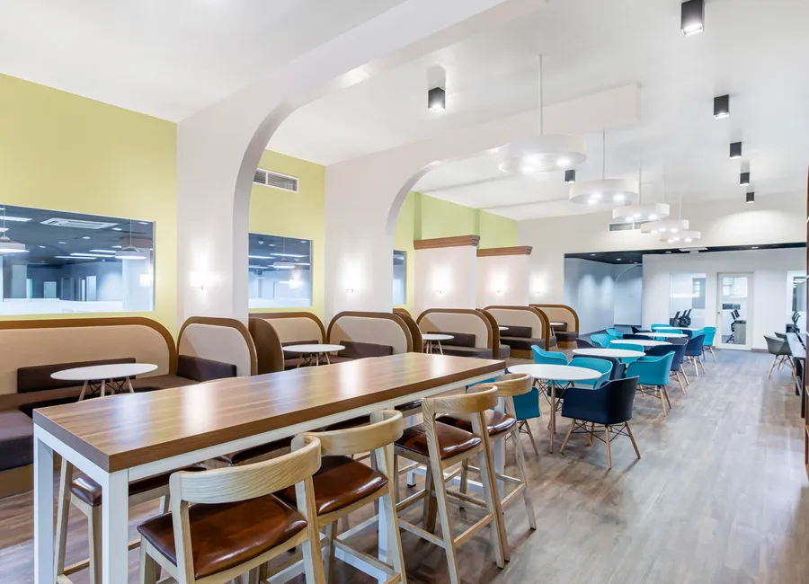 Akses all-inclusive ke ruang kerja, kantor virtual, dan ruang rapat di Regus AIA Central photo 3