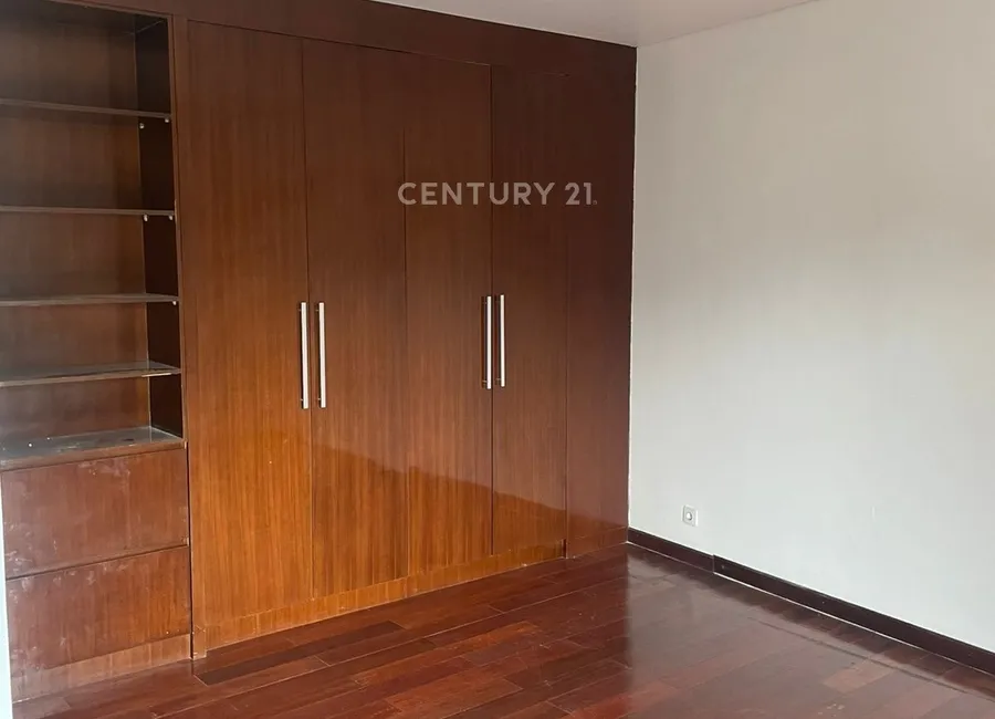 Disewakan Rumah Mewah Di Area Strategis Dekat Blok M photo 4
