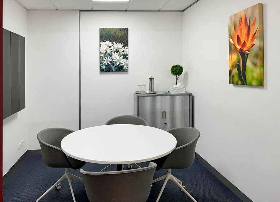 Akses all-inclusive ke ruang kerja, kantor virtual, dan ruang rapat di Regus Menara Bidakara 1 photo 5