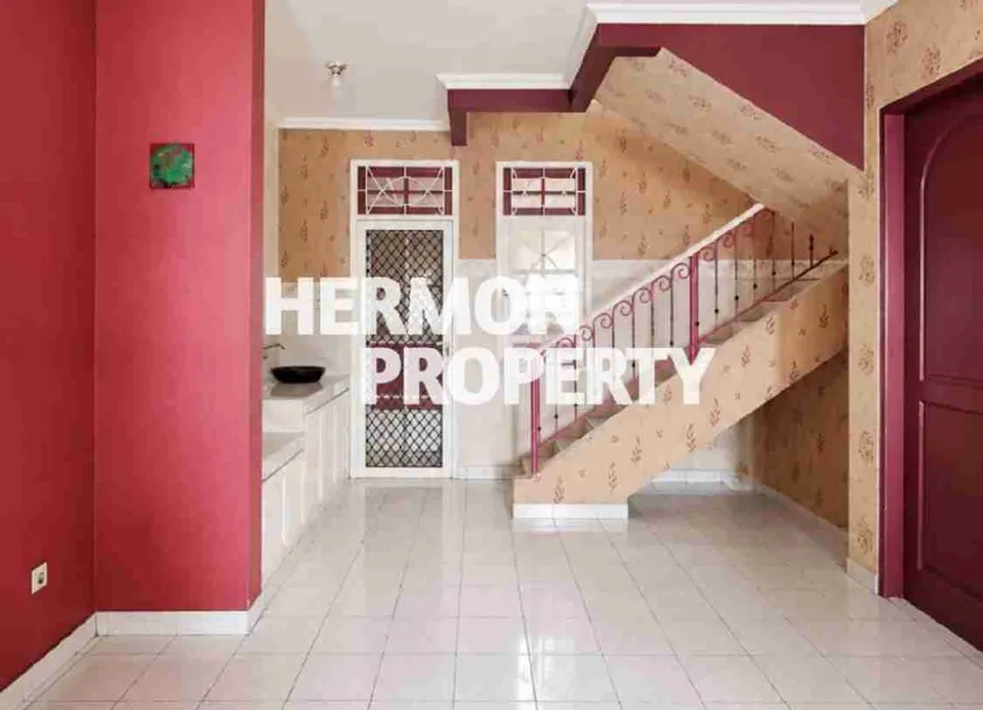 Dijual Murah Rumah di Legenda wisata Cibubur photo 1