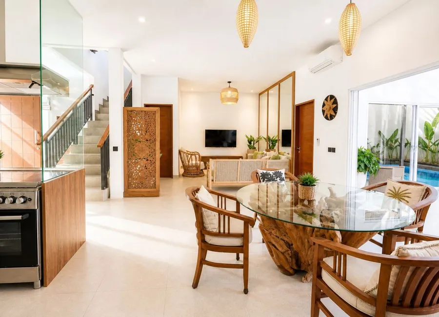 [LUXURY TROPICAL] Dijual Villa Modern 3 Lantai Hadap Utara dengan Private Lap Pool & Rooftop photo 3