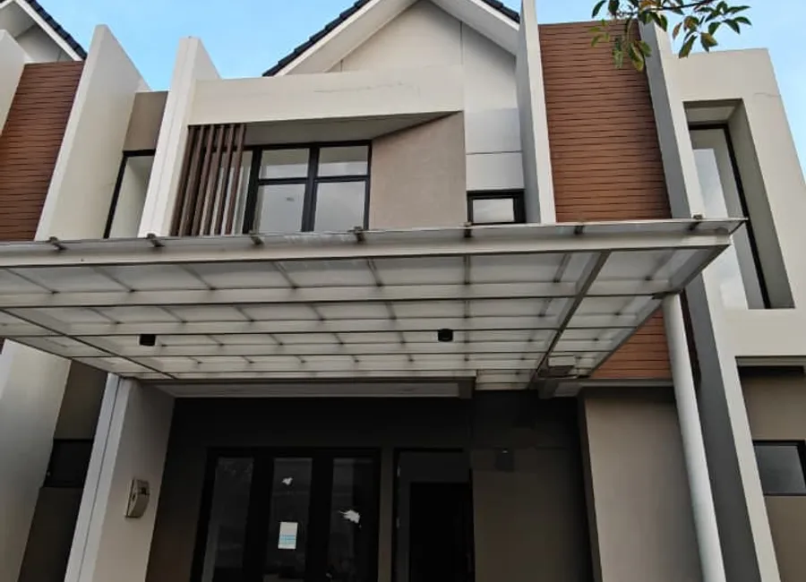 Disewakan Cepat Rumah Hoek Dekat Clubhouse