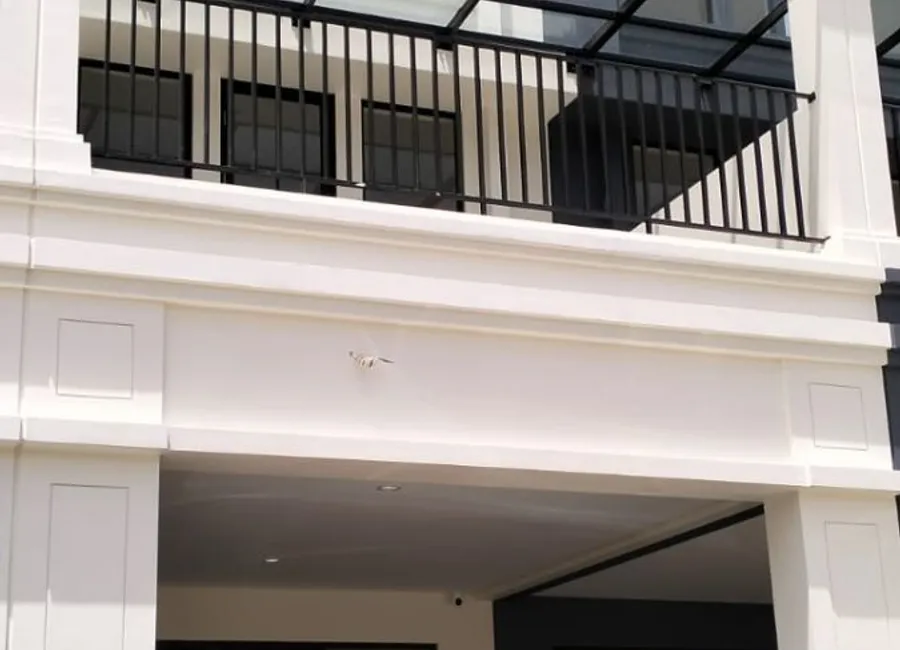 DISEWAKAN RUKO THE HUDSON TYPE ARCADE HADAP JALAN (PINTU UTAMA)