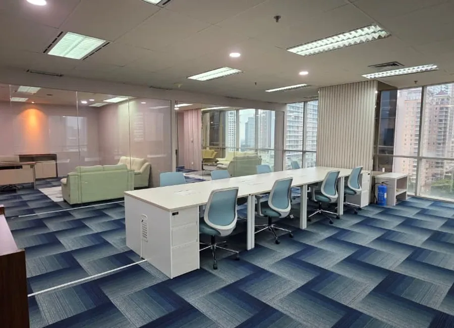 DISEWAKAN RUANG KANTOR FULLY FURNISHED, MENARA BATAVIA, JAKARTA PUSAT