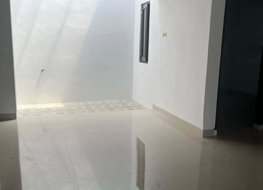 Rumah mewah siap huni di Brebes kota Jl KH Asyari Bebas banjir Ditengah kota Siap Huni tinggal masuk photo 4