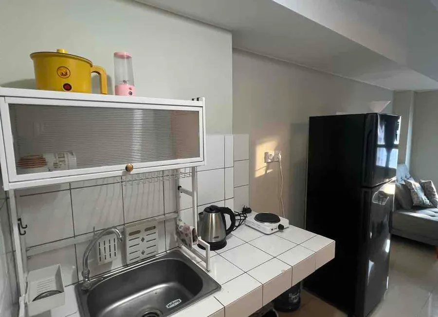 Disewakan Studio Semi Furnish Apartemen The Springlake View Summarecon Beksi photo 5