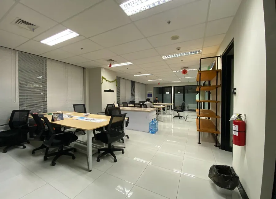 Disewakan ruang kantor full furnish di area jakarta pusat photo 3