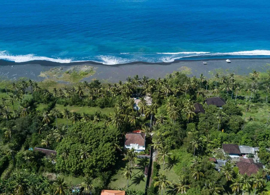 Dijual atau Sewakan Tanah Lokasi Startegis Pinggir Pantai di Bali photo 5