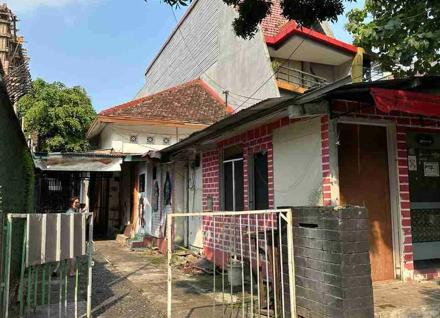 Dijual cepat, murah,  rumah tua di Cisadane, Cikini Jakarta Pusat photo 1