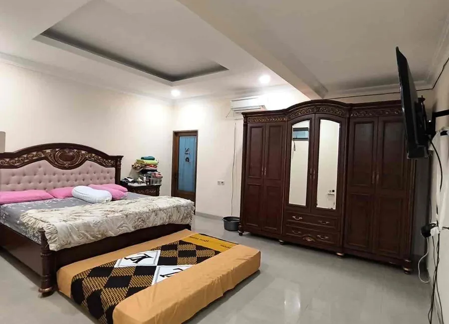 rumah 3 lantai pik walet permai photo 5