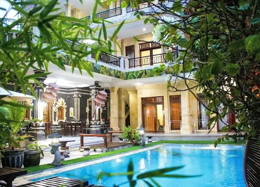 Dijual atau Sewakan Hotel Siap Operasi Lokasi Startegis Pinggir Pantai di Bali