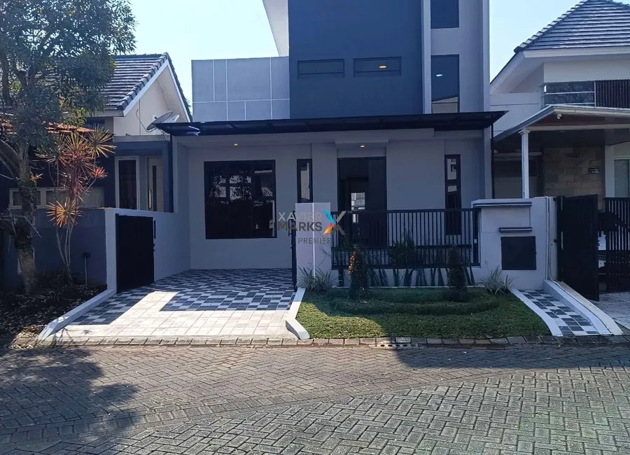Dijual Rumah Modern Minimalis di Area Golf, Araya Malang