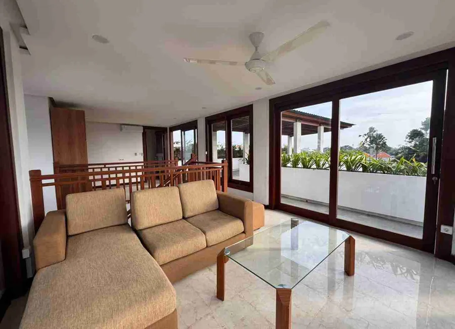 villa for sale photo 5