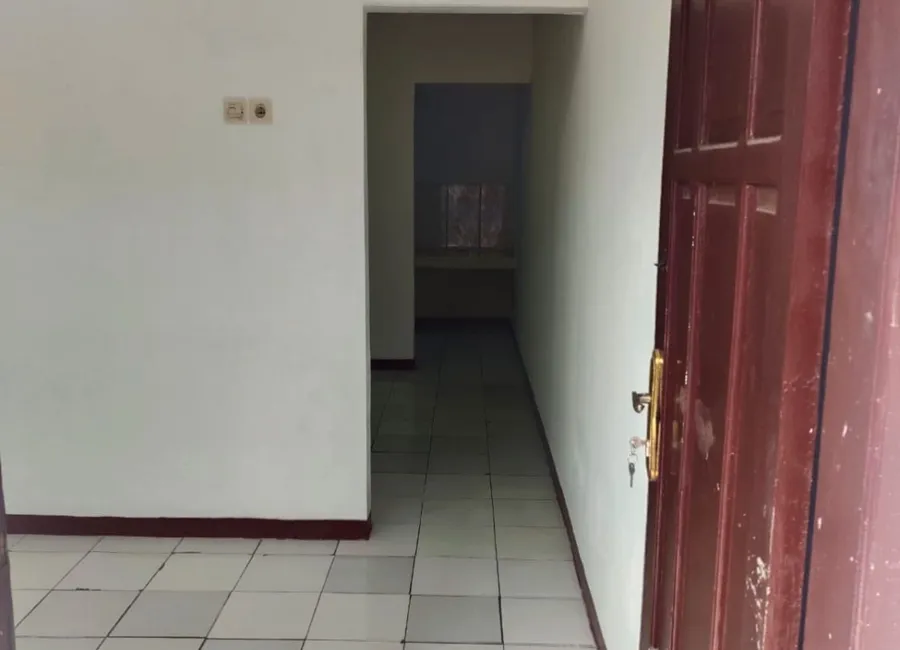 Dikontrakan /disewakan Rumah 1,6jt perbulan di Gandul Cinere photo 4