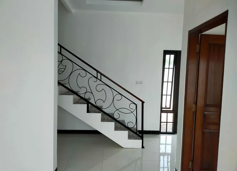 Tinggal 1 unit, Rumah 2 lantai hanya 600 jt! photo 3