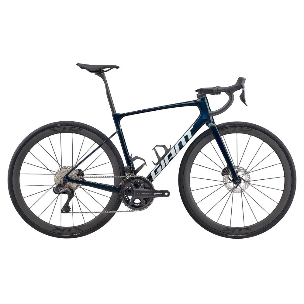 USD 7700,  2026 Giant Defy Advanced Pro 0 Endurance Road Bike (MONKEYCYCLESHOP)
