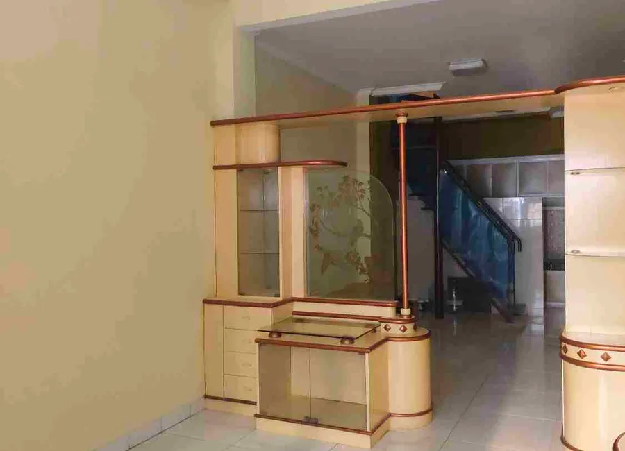 dijual / disewakan rumah siap huni 2 lantai di kelapa gading