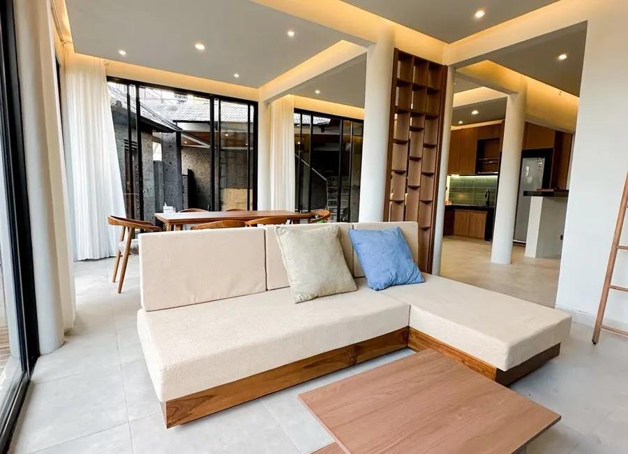 Jual Villa Strategis jalan Raya Canggu, dekat dengan Brawa photo 3