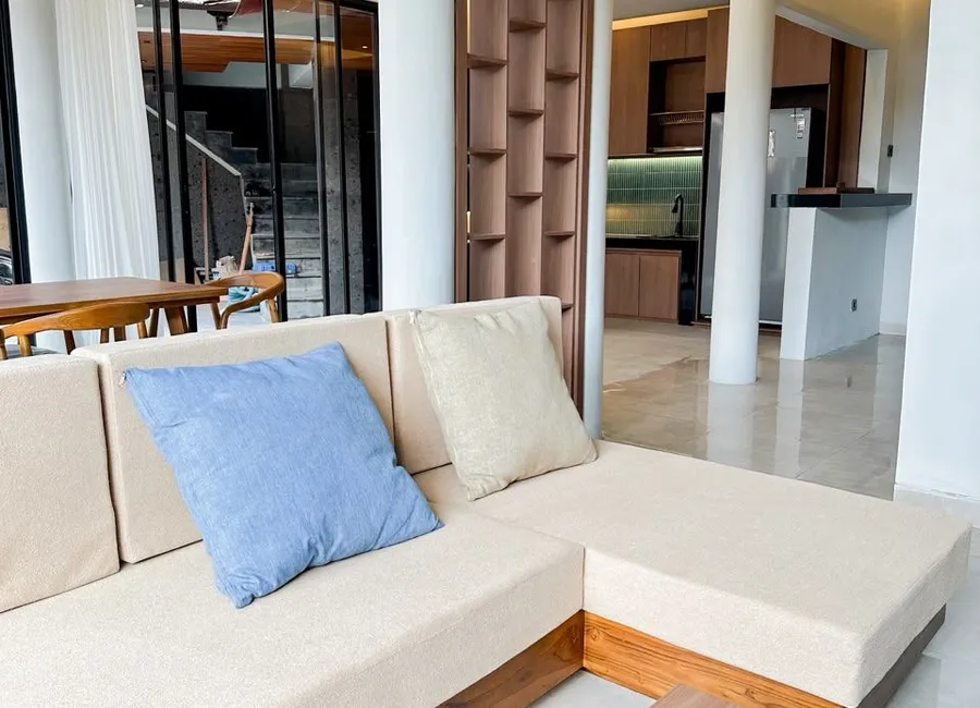 Jual Villa Strategis jalan Raya Canggu, dekat dengan Brawa photo 4