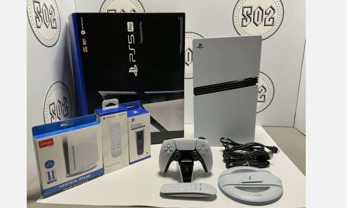 Sony PlayStation PS5 Pro  2TB Console , Sony PlayStation PS5 Slim Console  , Nintendo Switch 2 console, Microsoft Xbox Series X  2TB  Video Game Console photo 3