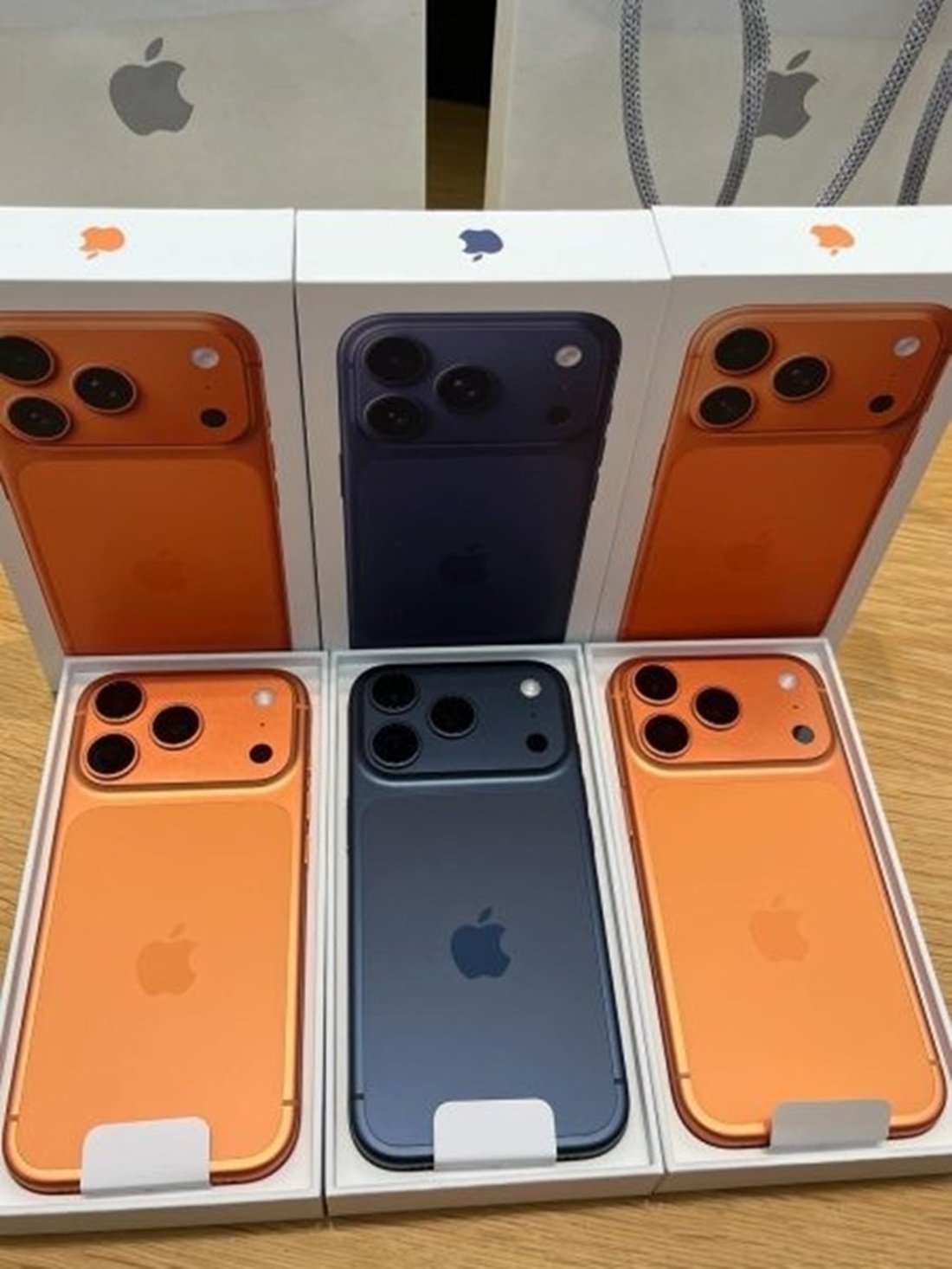 Apple iPhone 17 Pro Max, iPhone 17 Pro, iPhone 17 , iPhone Air , Apple iPhone 16 Pro Max, iPhone 16 Pro, iPhone 16, Samsung Galaxy S26 Ultra