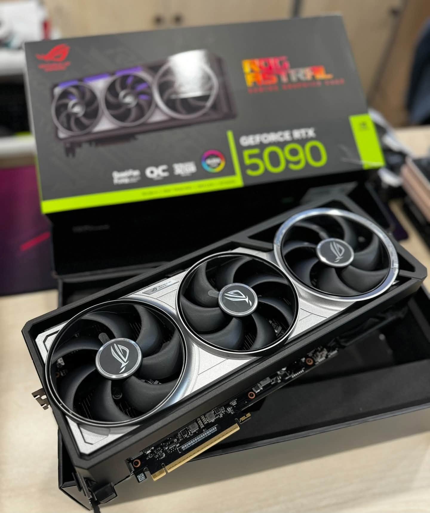 GeForce RTX 5090, RTX 5080, RTX 5070 Ti, RTX 5070, RTX 4090, RTX 4080 Super,  RTX 4080, RTX 4070 Ti Super,  RTX 4070 Ti, RTX 4070 Super photo 2