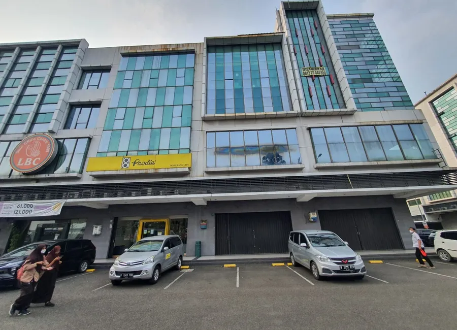 Jual ruko Kota Tangerang hadap jalan raya Tangcity Mall cocok untuk kantor kecantikan skincare klinik kursus
