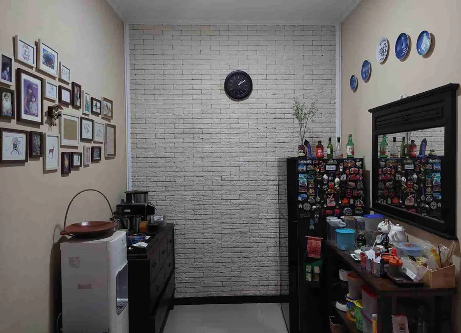Dijual rumah perumahan babatan pratama lokasi strategis photo 2