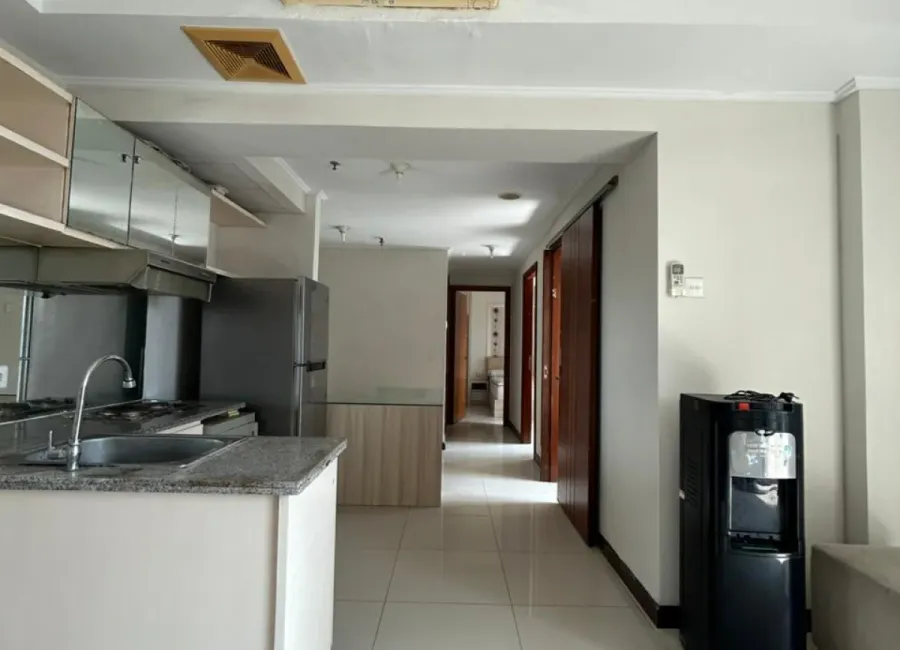 Cari Apartemen 2BR? Apartemen Waterplace Semi Furnished Bisa Jadi Pilihan! - Surabaya photo 4