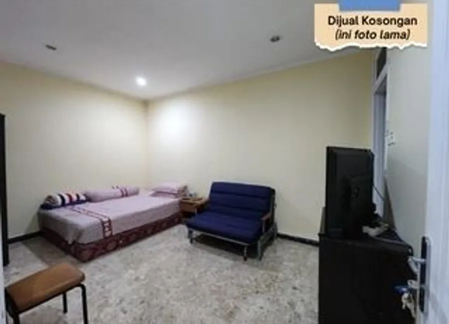 Dijual Cepat Rumah Kosongan Terawat Taman Gapura  Citraland Utama photo 3