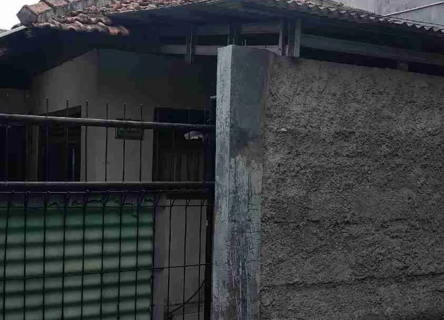 Rumah murah, strategis, tdk jauh dari jalan utama di kebagusan Jaksel