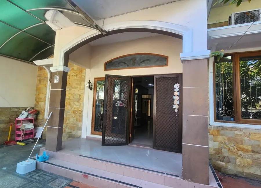 Disewakan Rumah Pakuwon City Dekat PCM &amp; Harga Sangat Murah photo 2