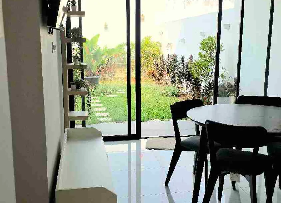 Rumah di Green Serpong Bintaro brand new, ROW 11 meter photo 3
