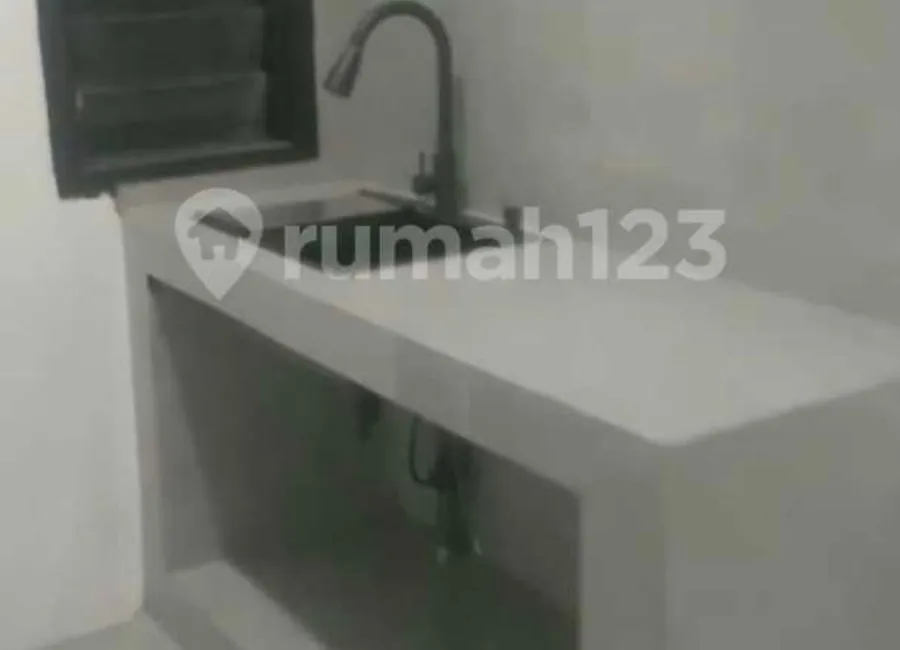 Dijual / Disewakan Ruko Baru Renovasi Ambengan Plaza Hadap Jalan Raya SHM