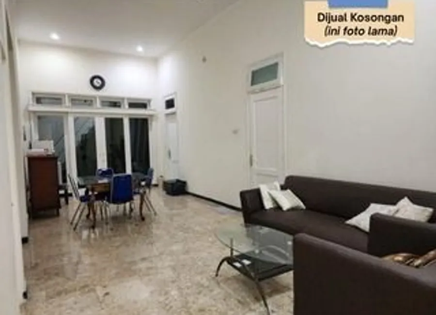 Dijual Cepat Rumah Kosongan Terawat Taman Gapura  Citraland Utama photo 1
