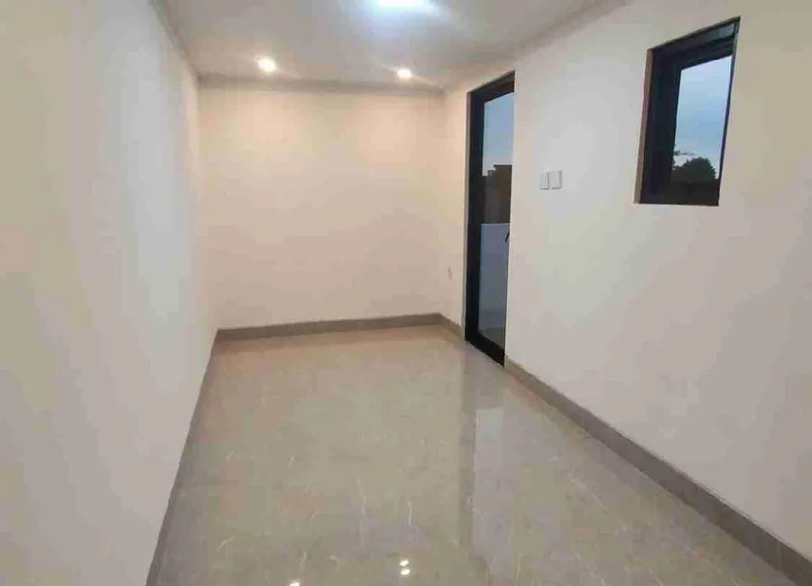 Rumah baru 2 lantai dalam komplek akses lebar di Jagakarsa Jaksel photo 5