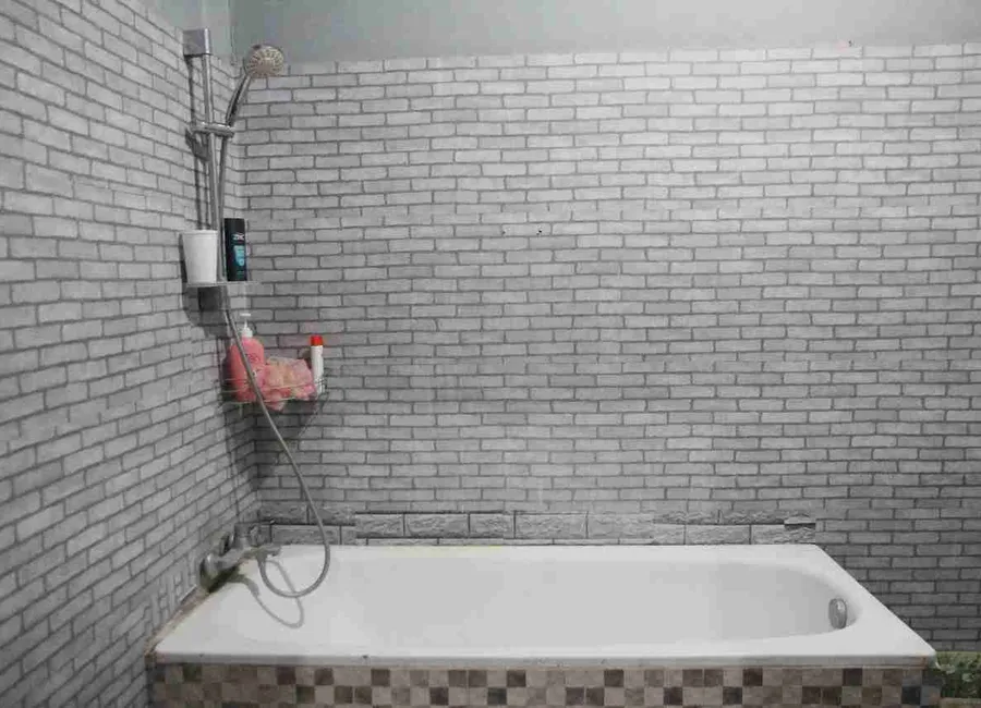 Rumah murah, strategis, pinggir jalan di Kebon Jeruk, Jakarta Barat photo 3