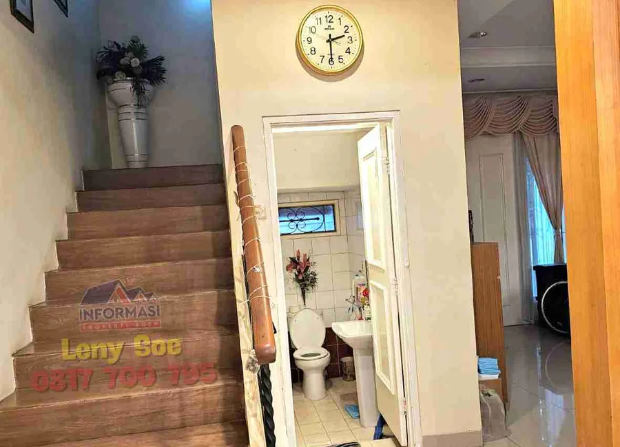 Rumah Puri Indah 2 lantai dlm cluster siap huni photo 4